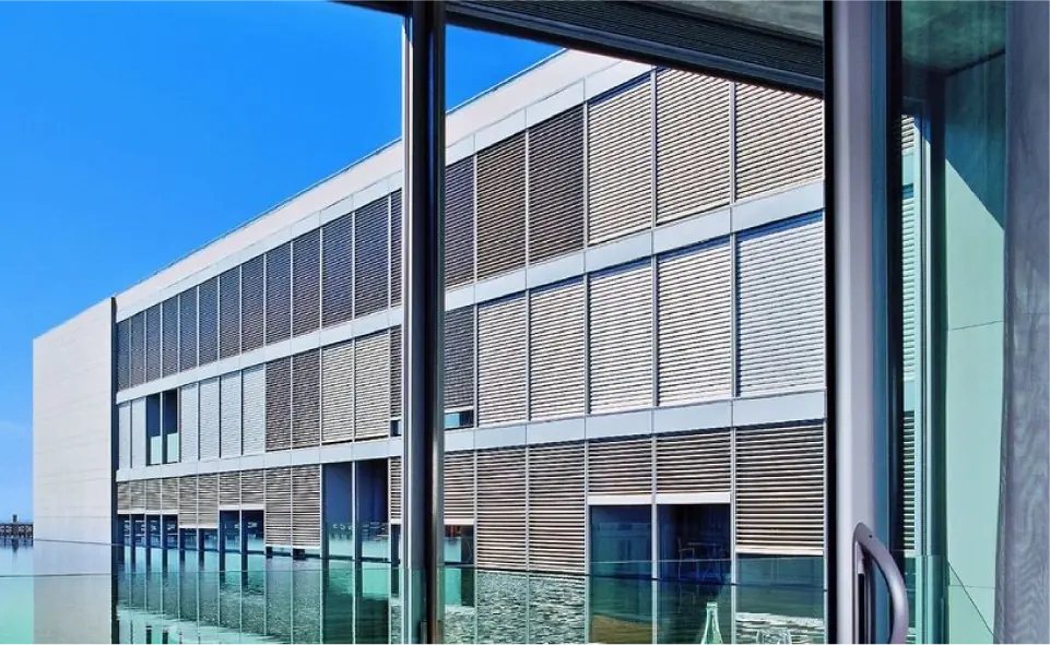 Persianas enrollables orientables | Finestres BCN